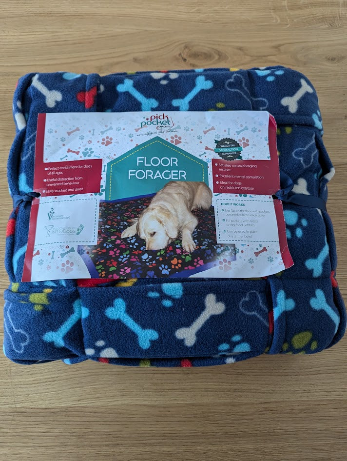PickPocket Foraging Blanket