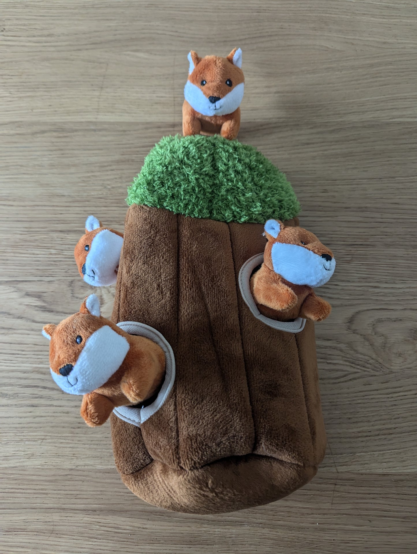 Woodland burrow toy for medium dogs