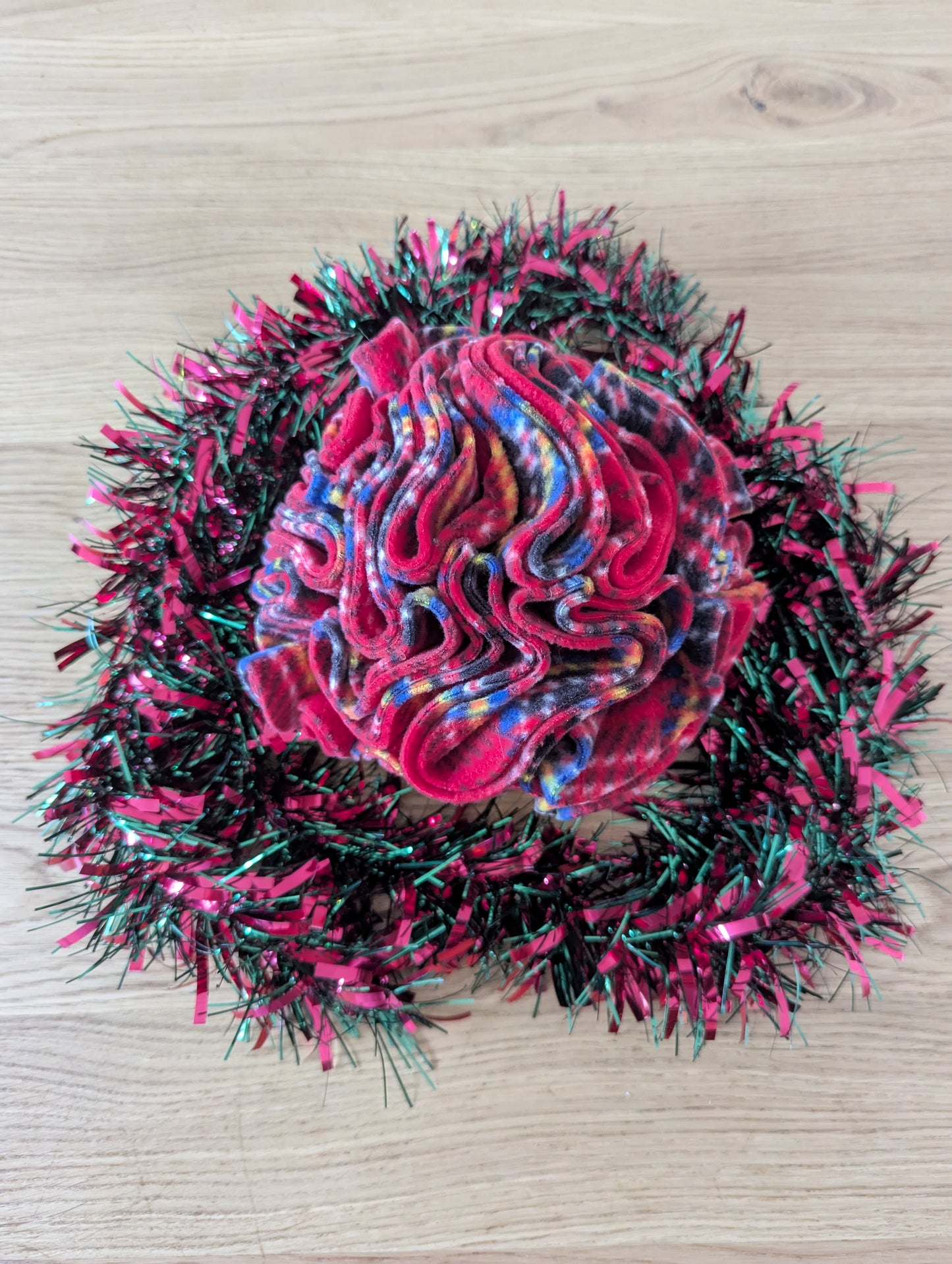 Handcrafted snuffle ball - Christmas colours