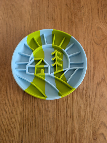 Log cabin lick bowl