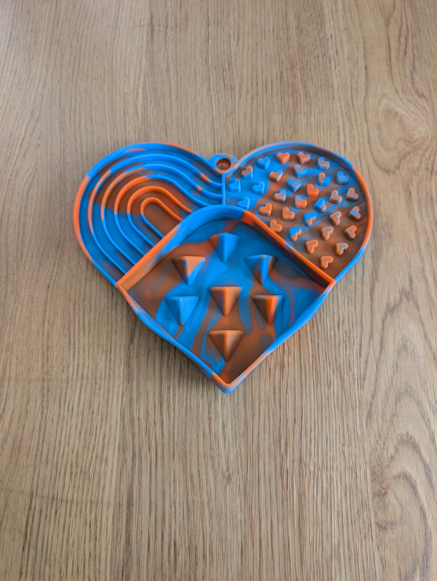 Heart lick mat