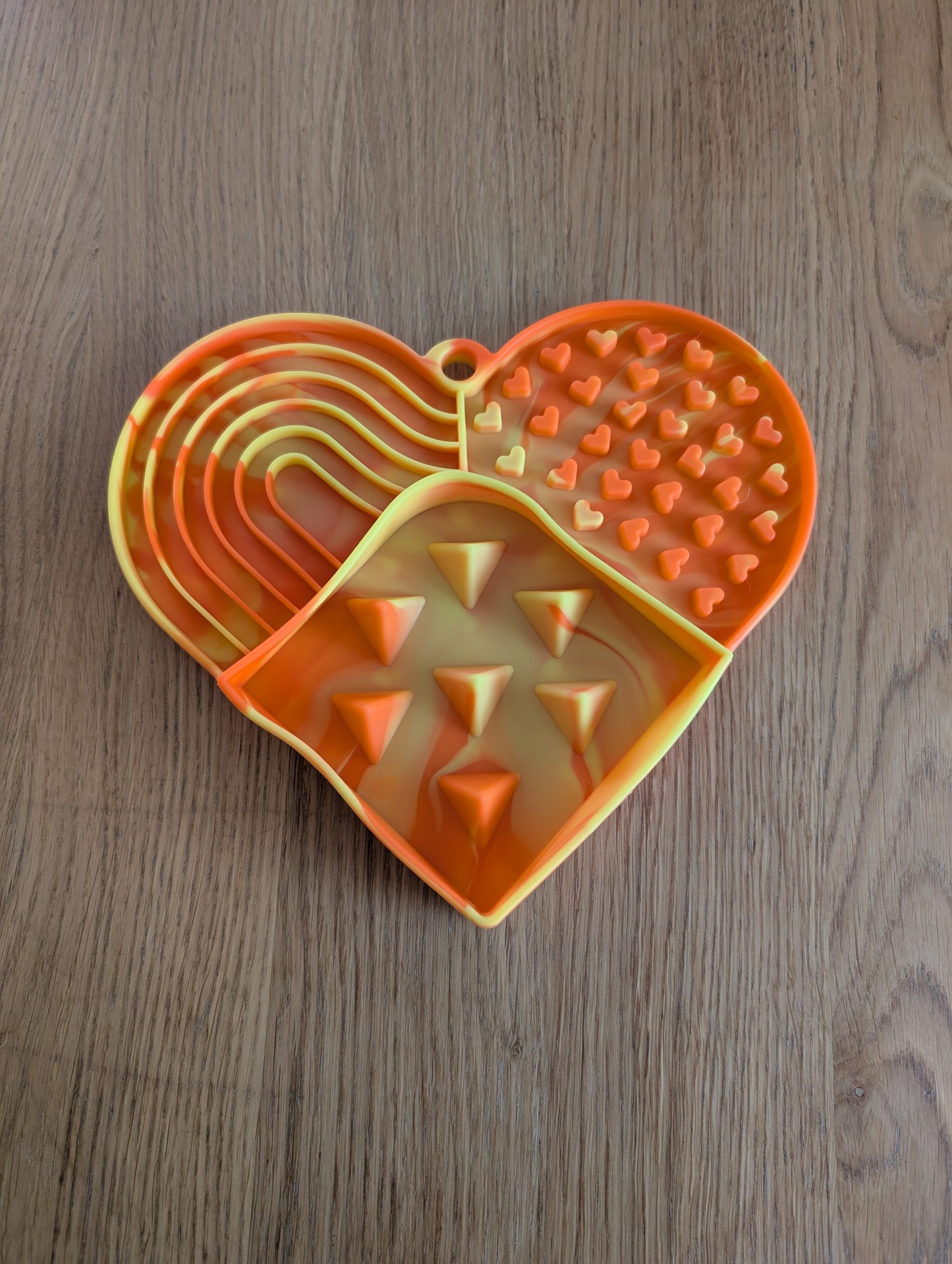 Heart lick mat