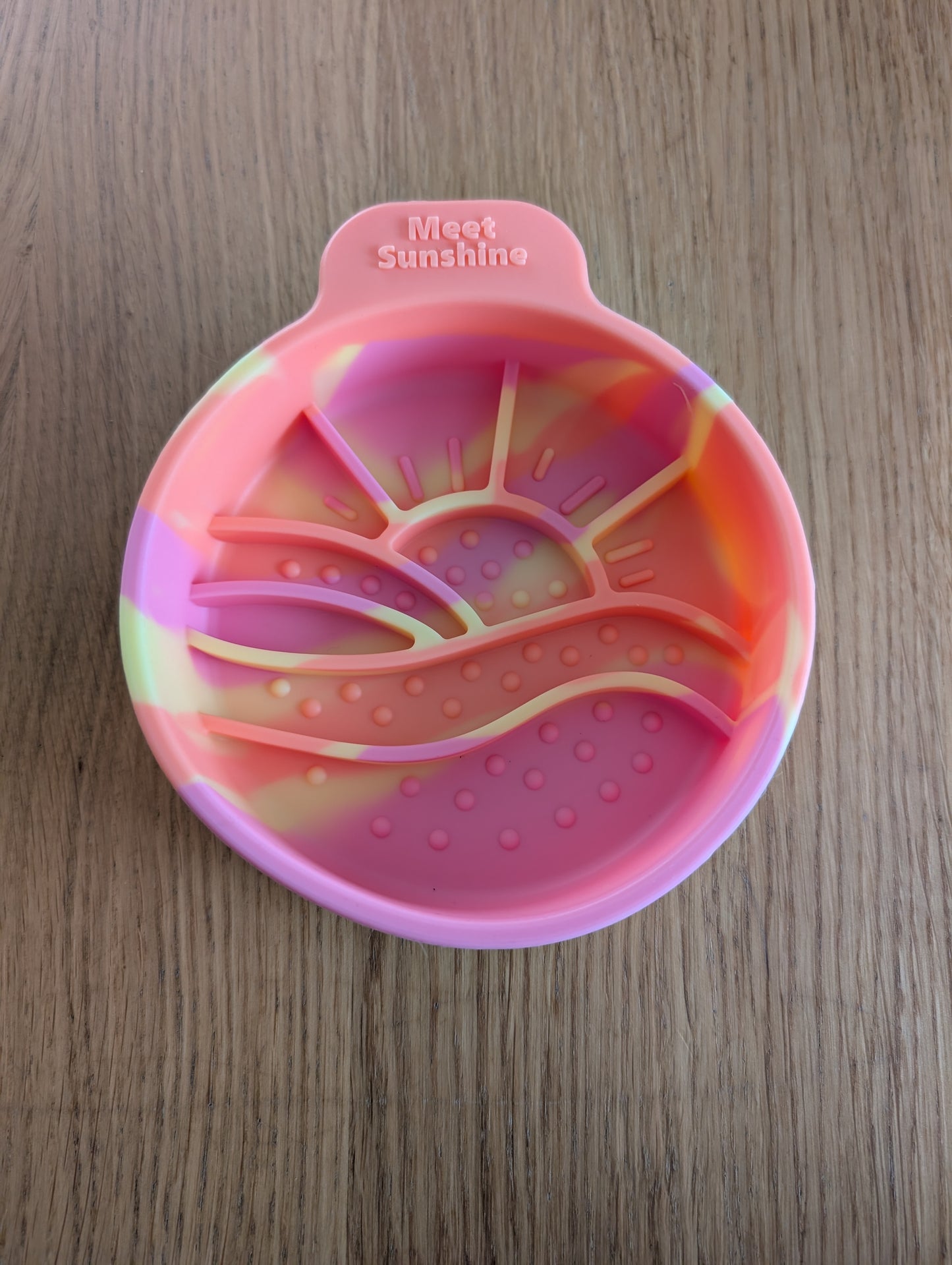 Mini sunrise lick bowl