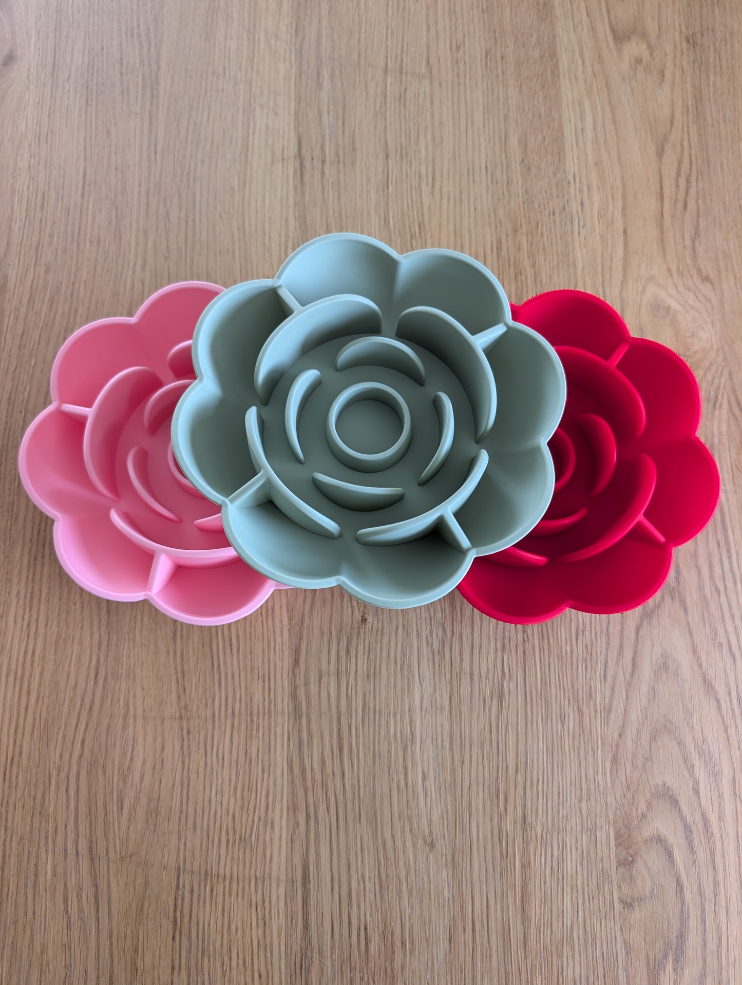 Rose lick bowl